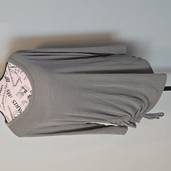 Army Green 3/4 Length Top - Picture 1 of 5